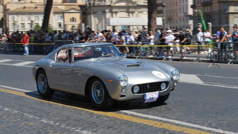 Grand Prix Storico, le sportive d'epoca e moderne nel centro di Roma