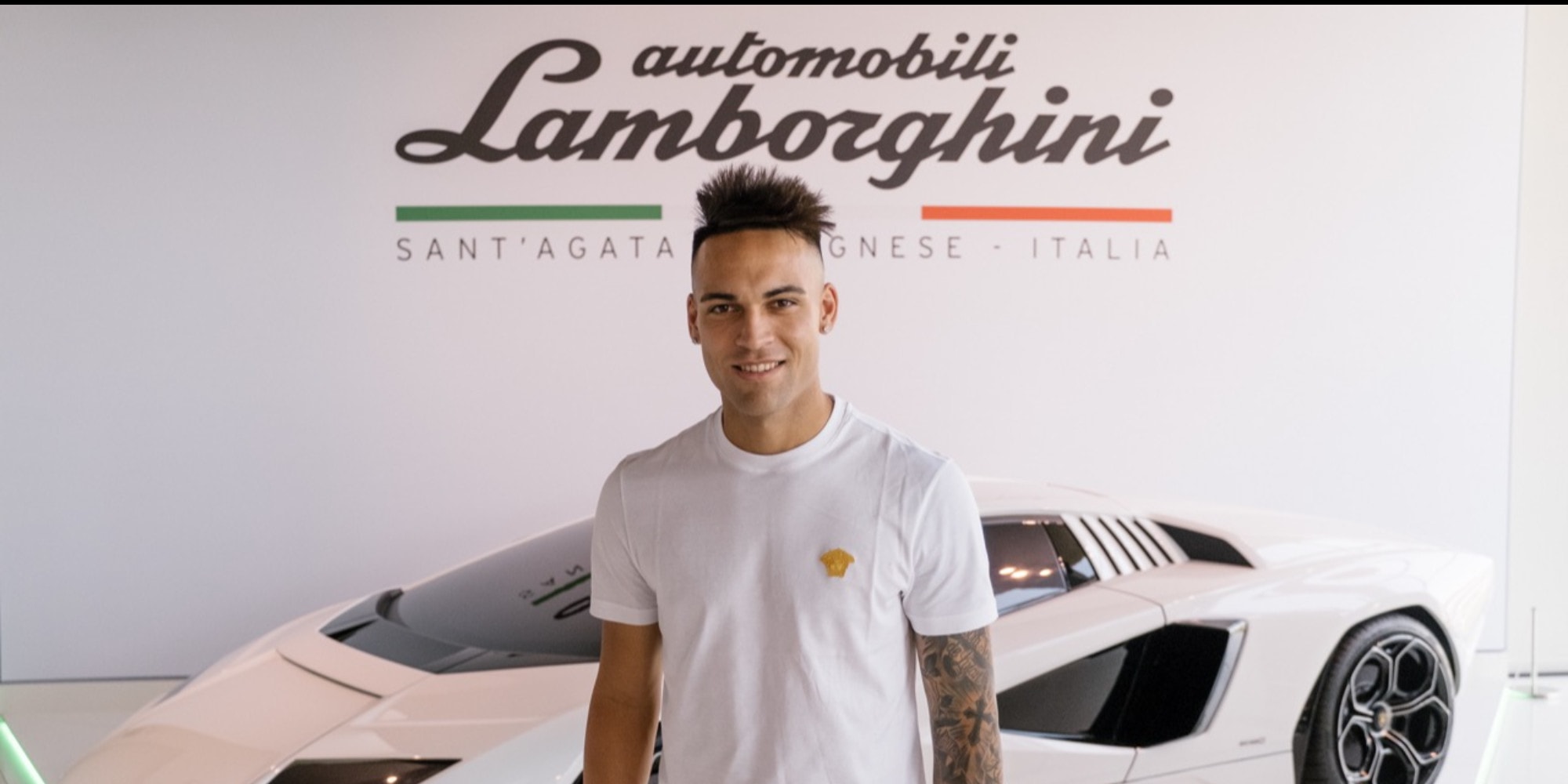 Lautaro Martinez alla Lamborghini, il "toro" fa doppietta con una Urus