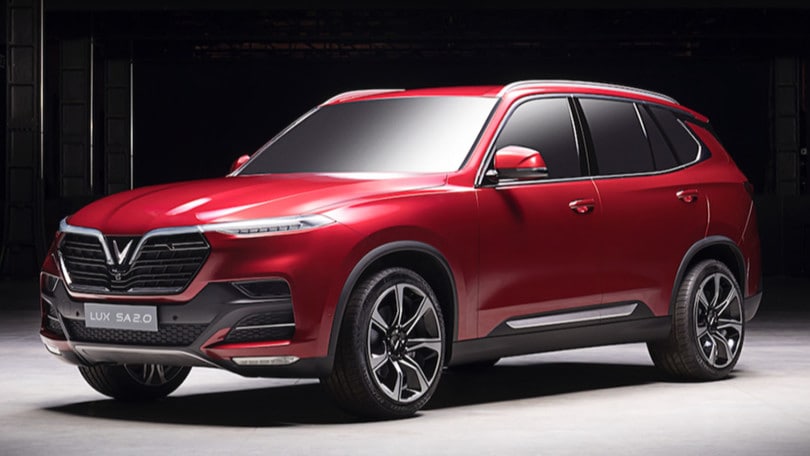 VinFast, dal 2024 solo batterie allo stato solido per le auto elettriche