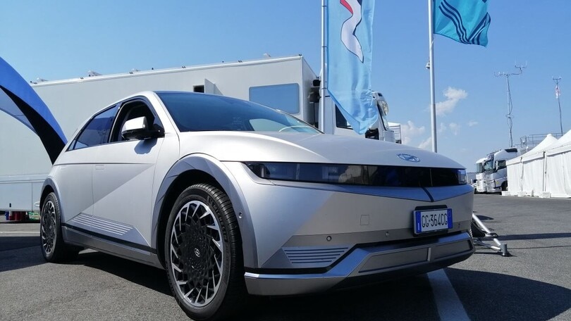Ioniq 5, 300 cavalli scatenati a Vallelunga