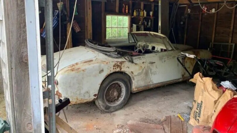 Alfa Romeo 1900C ritrovata nel fienile