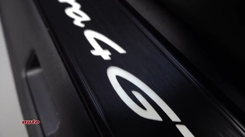 Porsche 911 Carrera 4 GTS