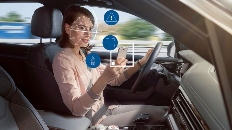 Polemica in Asia: gli occhi piccoli confondono i sistemi di monitoraggio del sonno