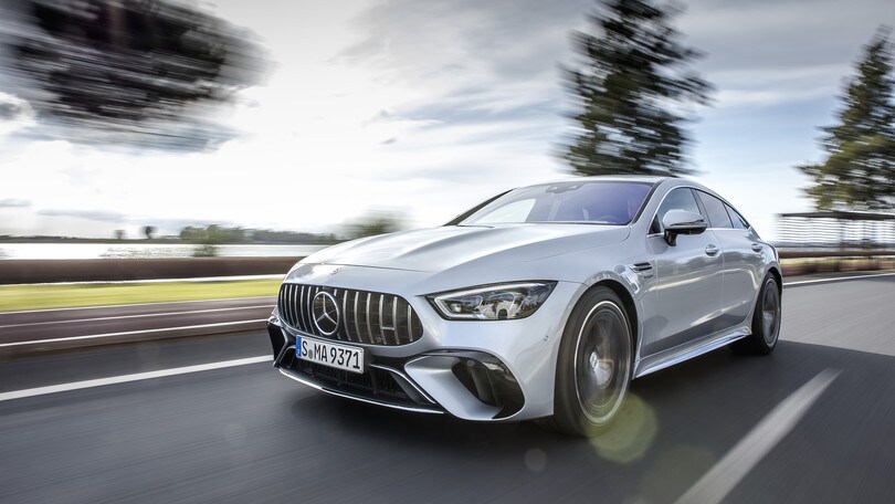 Mercedes AMG GT 63 S, super potenza ibrida