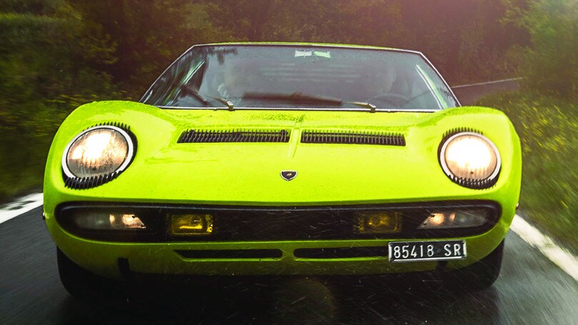 La memoria delle emozioni: il V12 Lamborghini tra Miura e Aventador