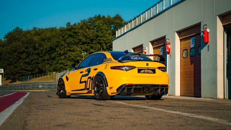 Alfa Romeo Giulia: da Quadrifoglio a GTA col kit Paris5