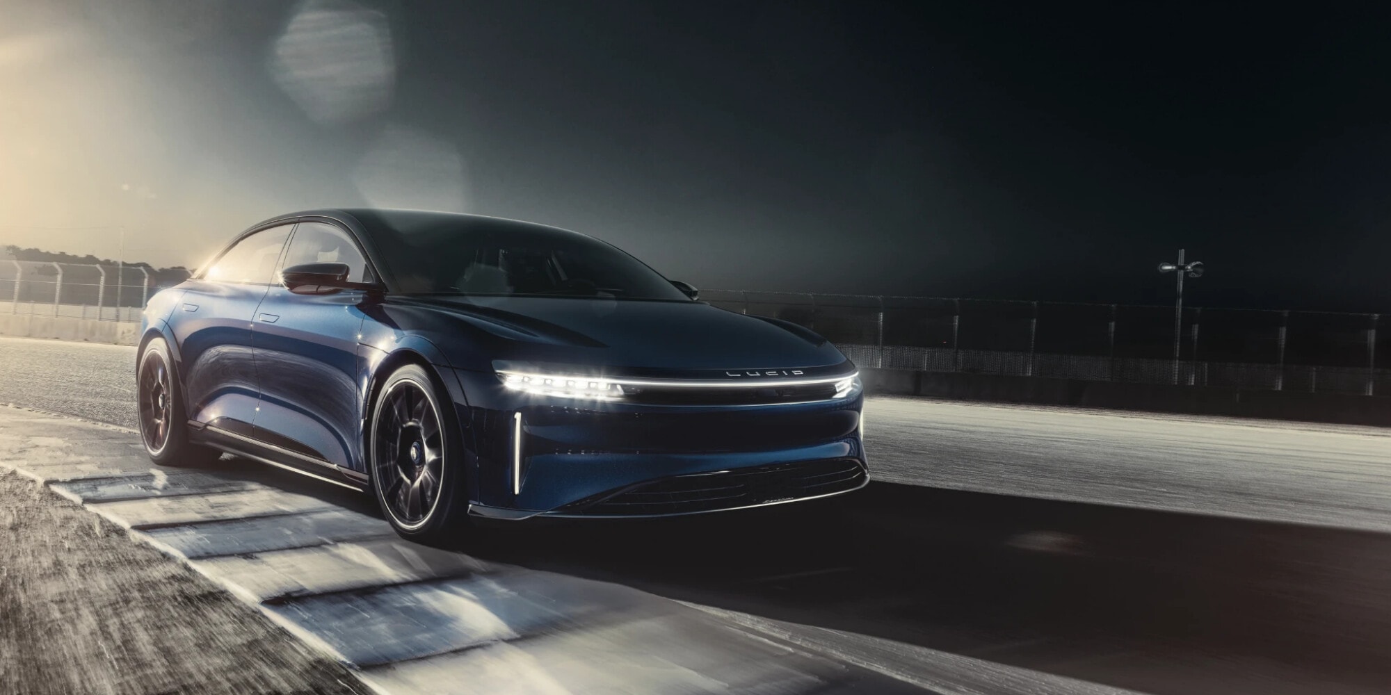 Lucid Air Sapphire, la super berlina elettrica sfida Tesla