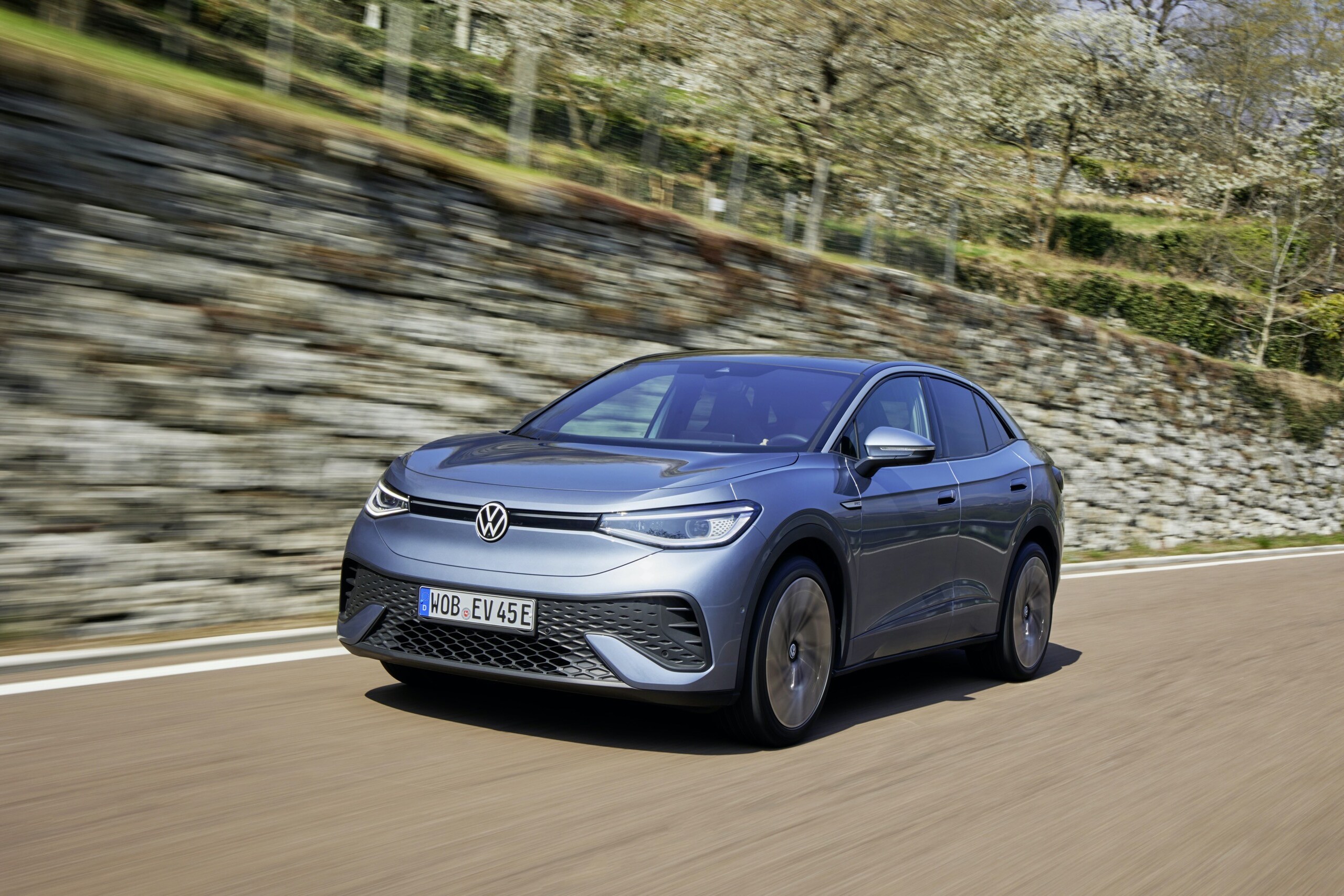 Volkswagen ID 5, la prova