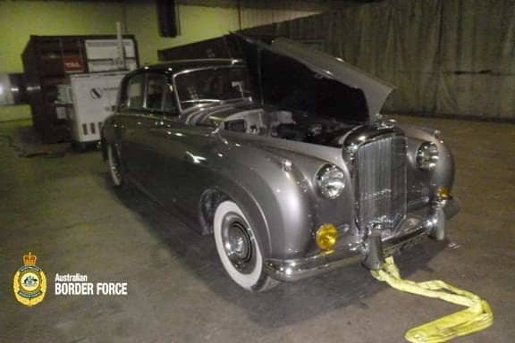 Australia, in una Bentley S2 scoperti quasi 200 kg di droga