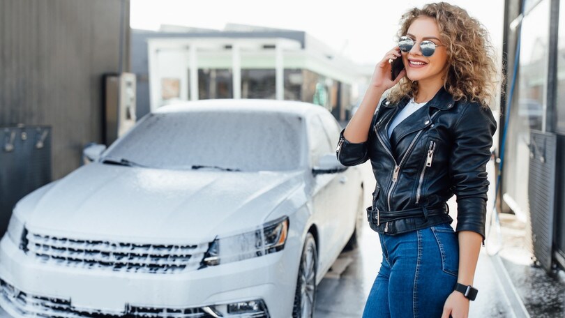 Multa per l’auto sporca: è davvero possibile?