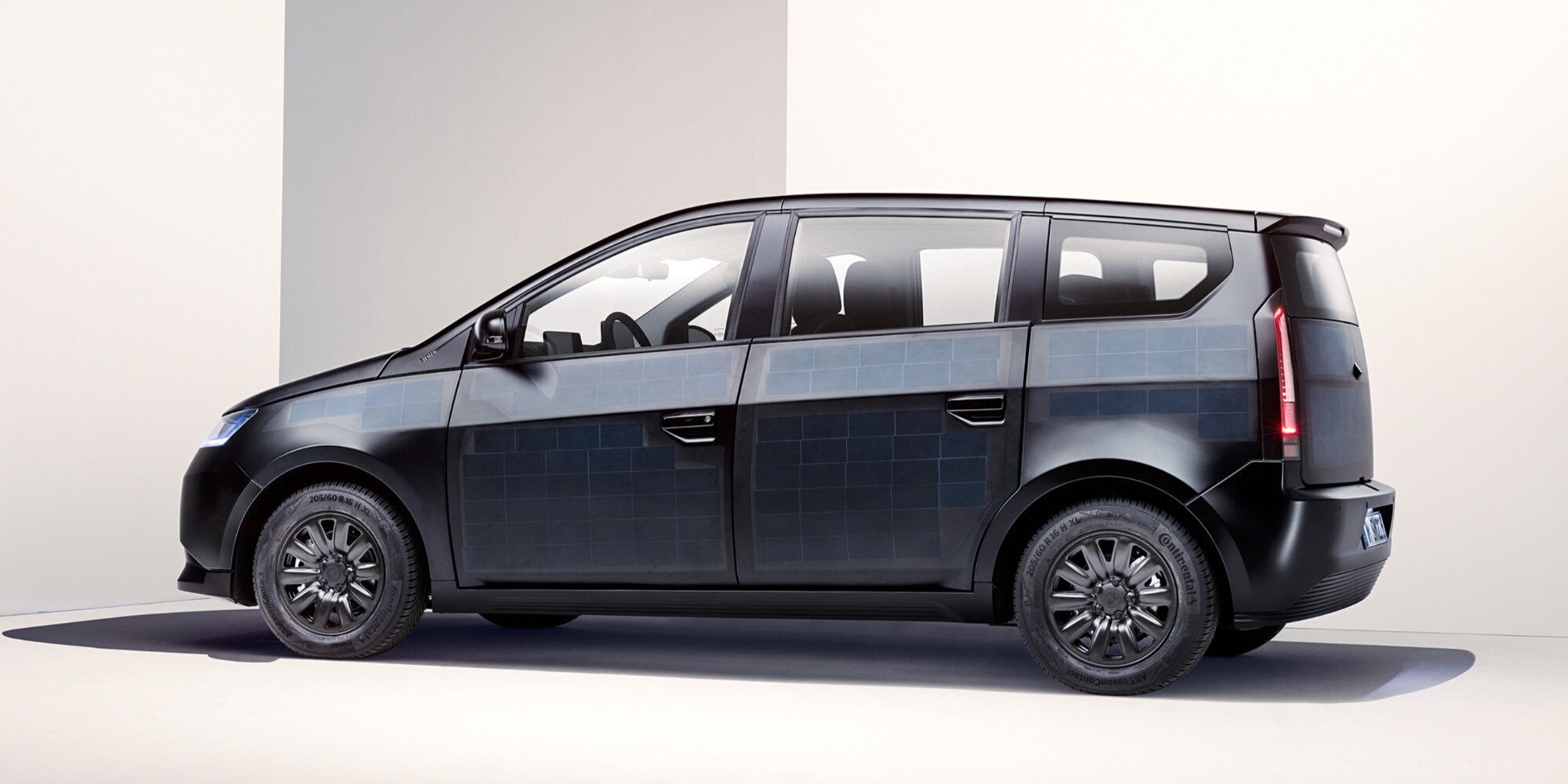 Sono Motors Sion, 20.000 ordini per l'auto elettrica a pannelli solari