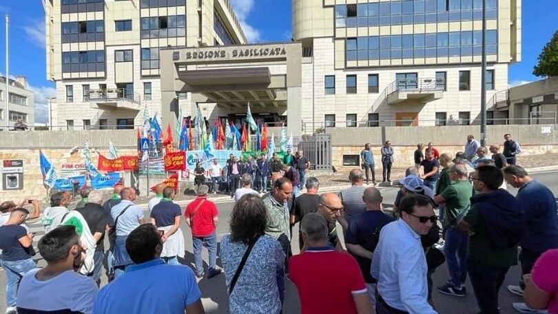 Crisi Stellantis: sindacati logistica in protesta a Potenza
