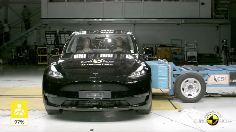 Euro NCAP, il crash test della Tesla Model Y