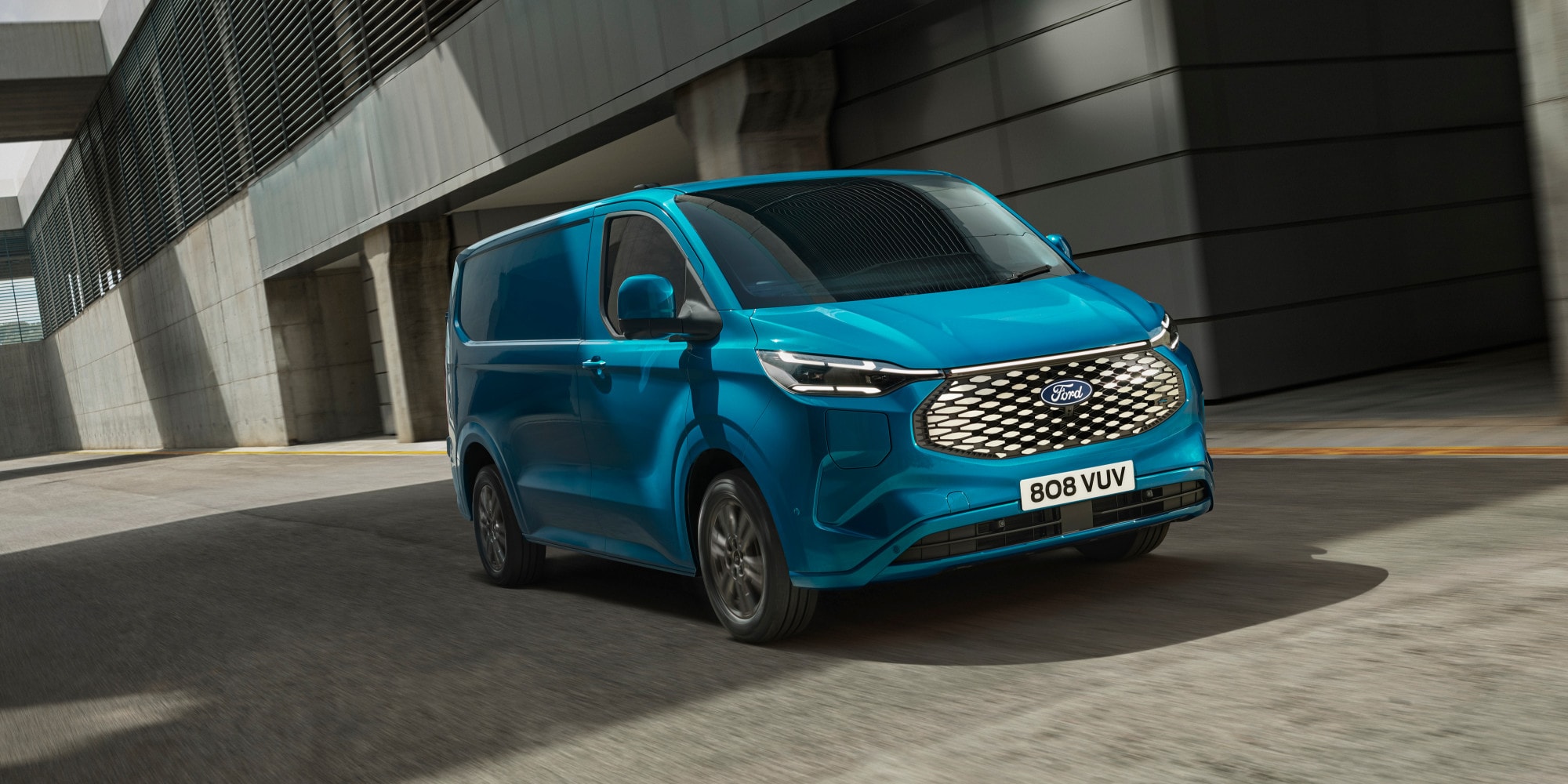 Ford E-Transit Custom, il van per la rivoluzione elettrica