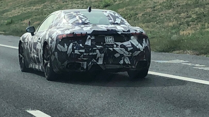 Maserati Gran Turismo, in strada il muletto con il V6