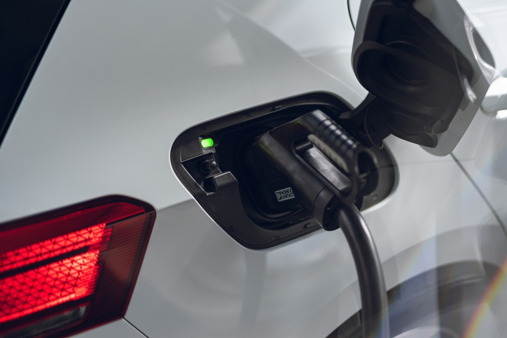 Auto Speed Date: il caro energia, quanto ha senso parlare di auto elettrica?
