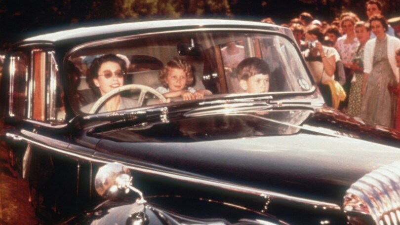 Tutte le meravigliose auto della regina Elisabetta II