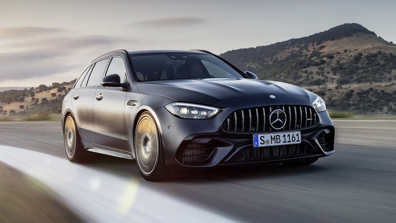 Mercedes-AMG C63 ibrida plug-in