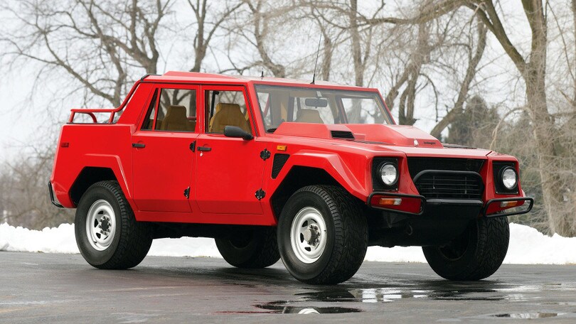 Lamborghini LM002: la "Lambo Rambo" madre di tutti i SUV