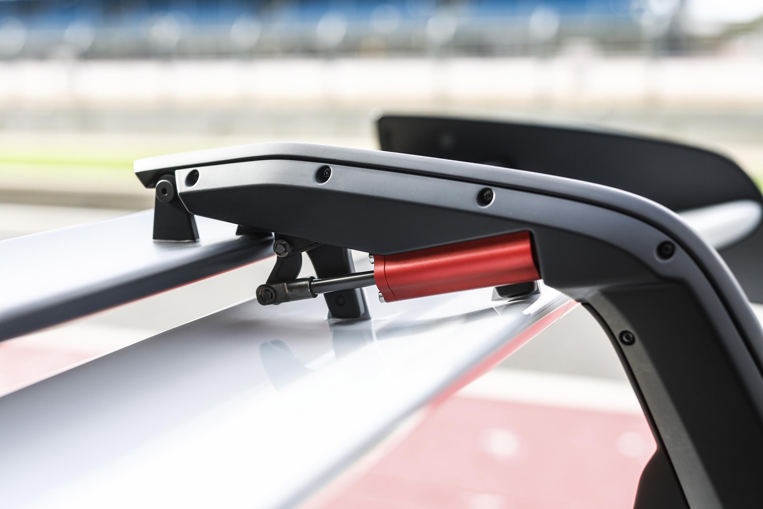 Porsche 911 GT3 RS, la prova a Silverstone