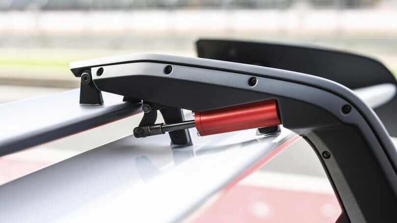 Porsche 911 GT3 RS, la prova a Silverstone