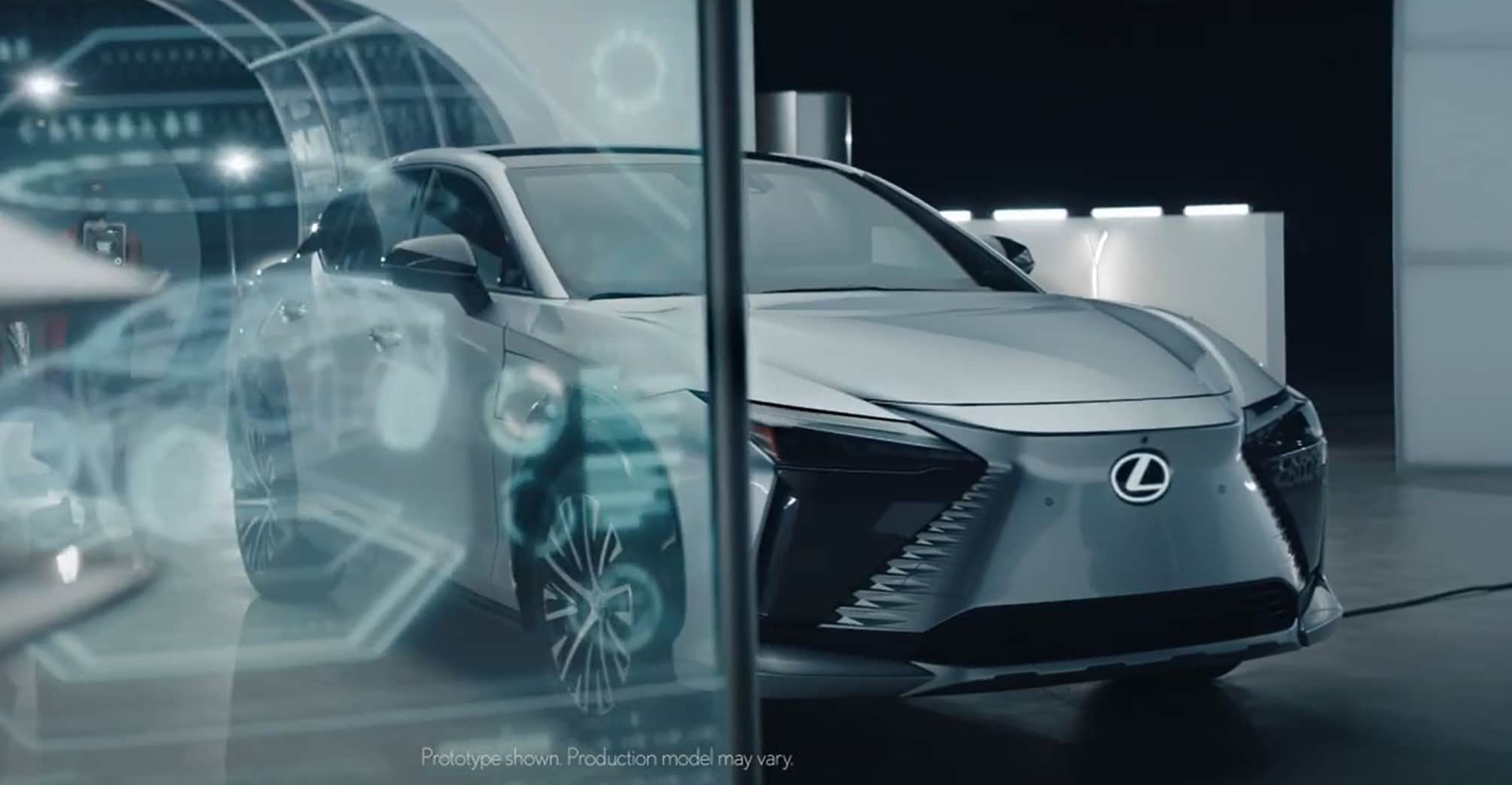 Lexus, nuovo spot con la RZ nell'universo di Black Panther