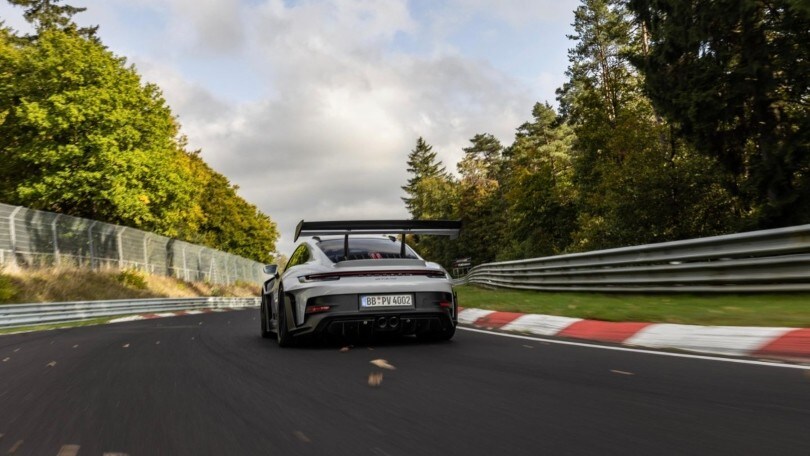 Porsche 911 GT3 RS: è record di velocità al Nordschleife