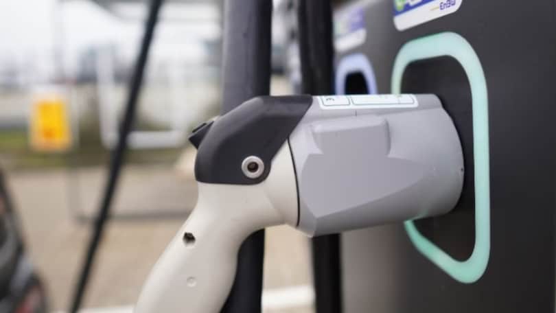 Colonnine di ricarica rotte o mancanti: negli USA automobilisti insoddisfatti