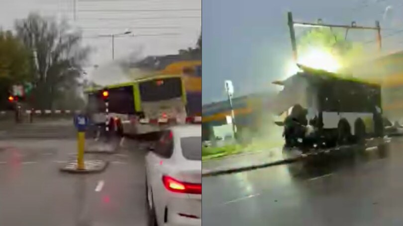 Autobus si guasta sui binari, il treno in corsa lo travolge - VIDEO