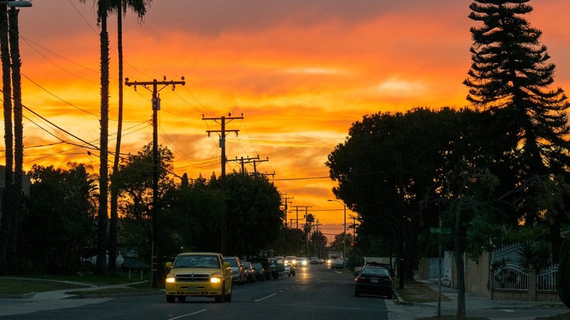 Approvata legge in California: chi è senza auto riceverà mille dollari
