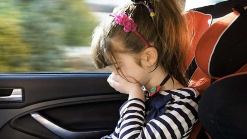 Mal d’auto: ecco come fare per evitarlo