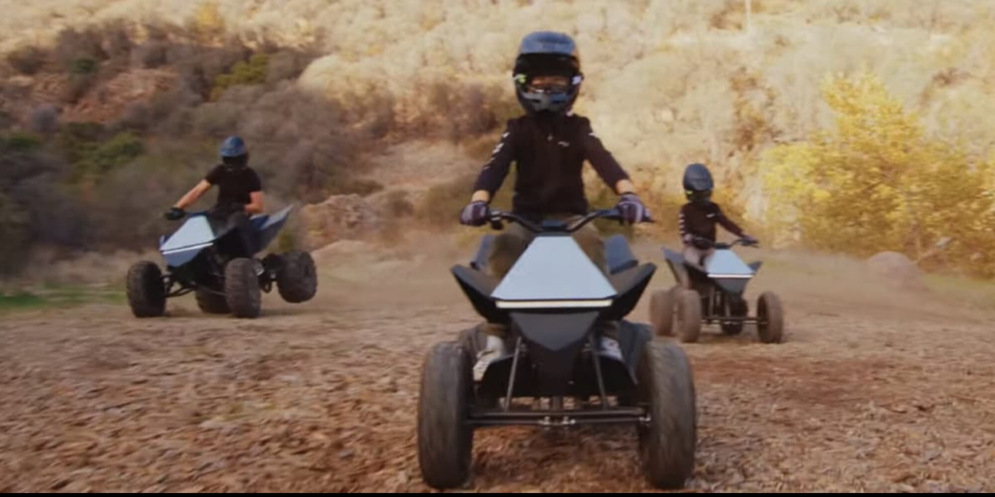 Tesla Cyberquad, richiamo per l'auto per i bambini dopo un incidente