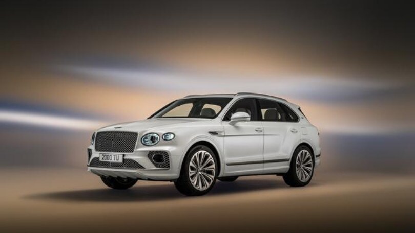 Bentley, Bentayga Hybrid: un mix di lusso ed ecosostenibilità