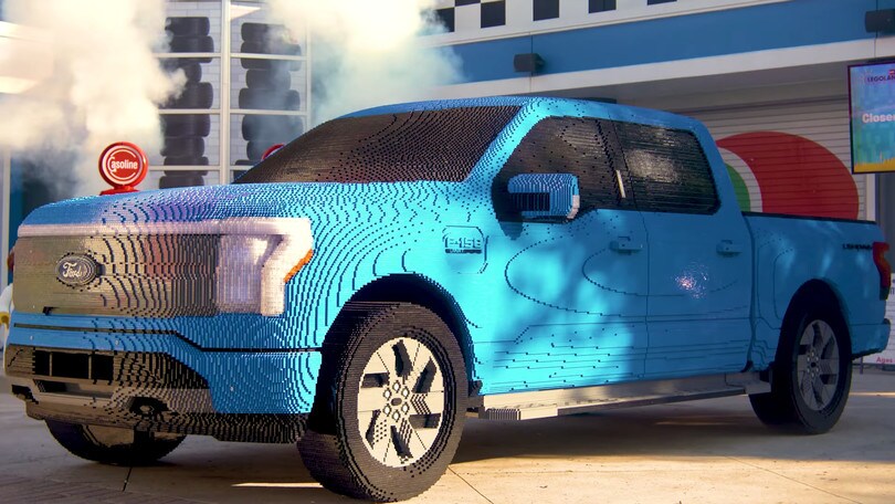 Ford F-150 Lightning, il pick-up elettrico è tutto di Lego