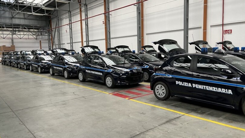 Toyota fornisce al Ministero della Giustizia oltre 300 Yaris Hybrid