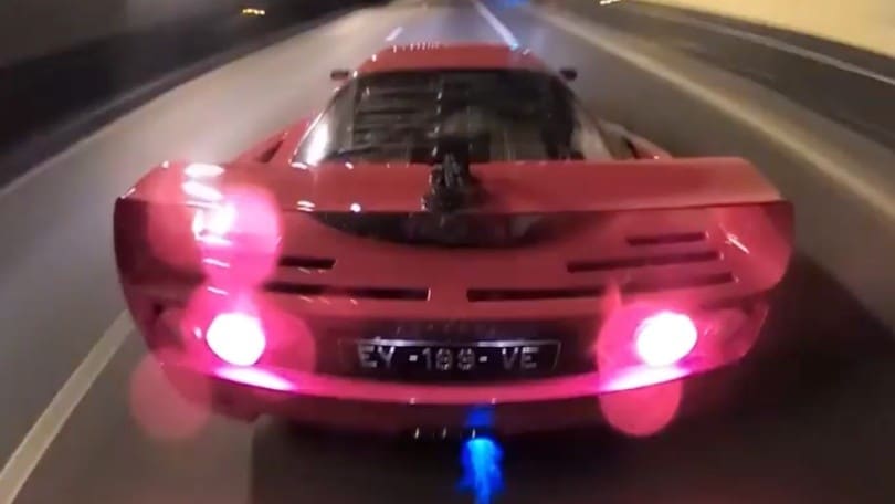 Ferrari F40, tutta la potenza del V8 VIDEO