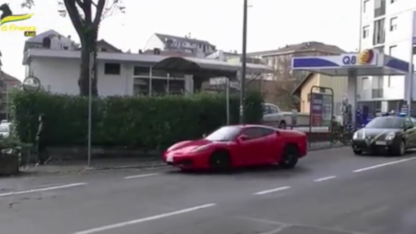 Sequestrata una Ferrari F430 contraffatta: era una Toyota camuffata