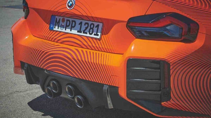 BMW M Performance Parts su M2
