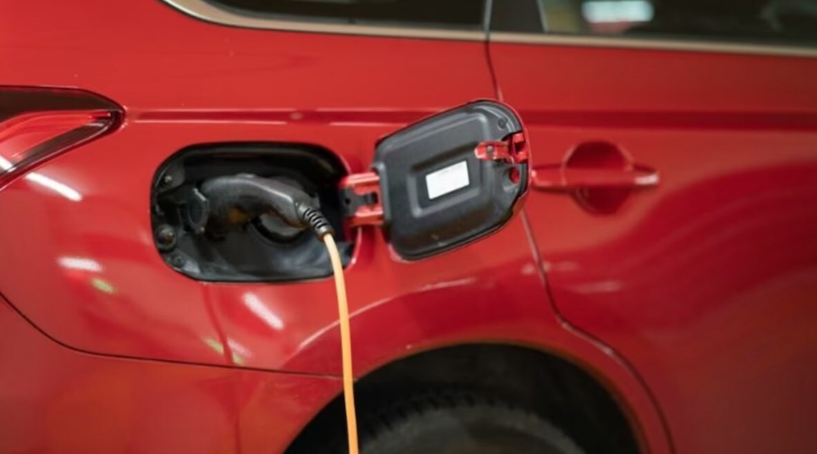 Auto Speed Date: mercato auto in ripresa, ma le elettriche non decollano