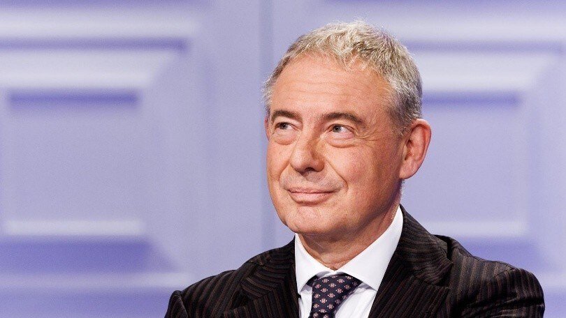 Urso: “Nuovi incentivi auto 2023, ma servono più colonnine”