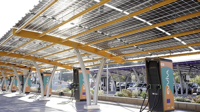 Volkswagen ed Enel X Way presentano Ewiva, la nuova rete di ricarica ad alta potenza