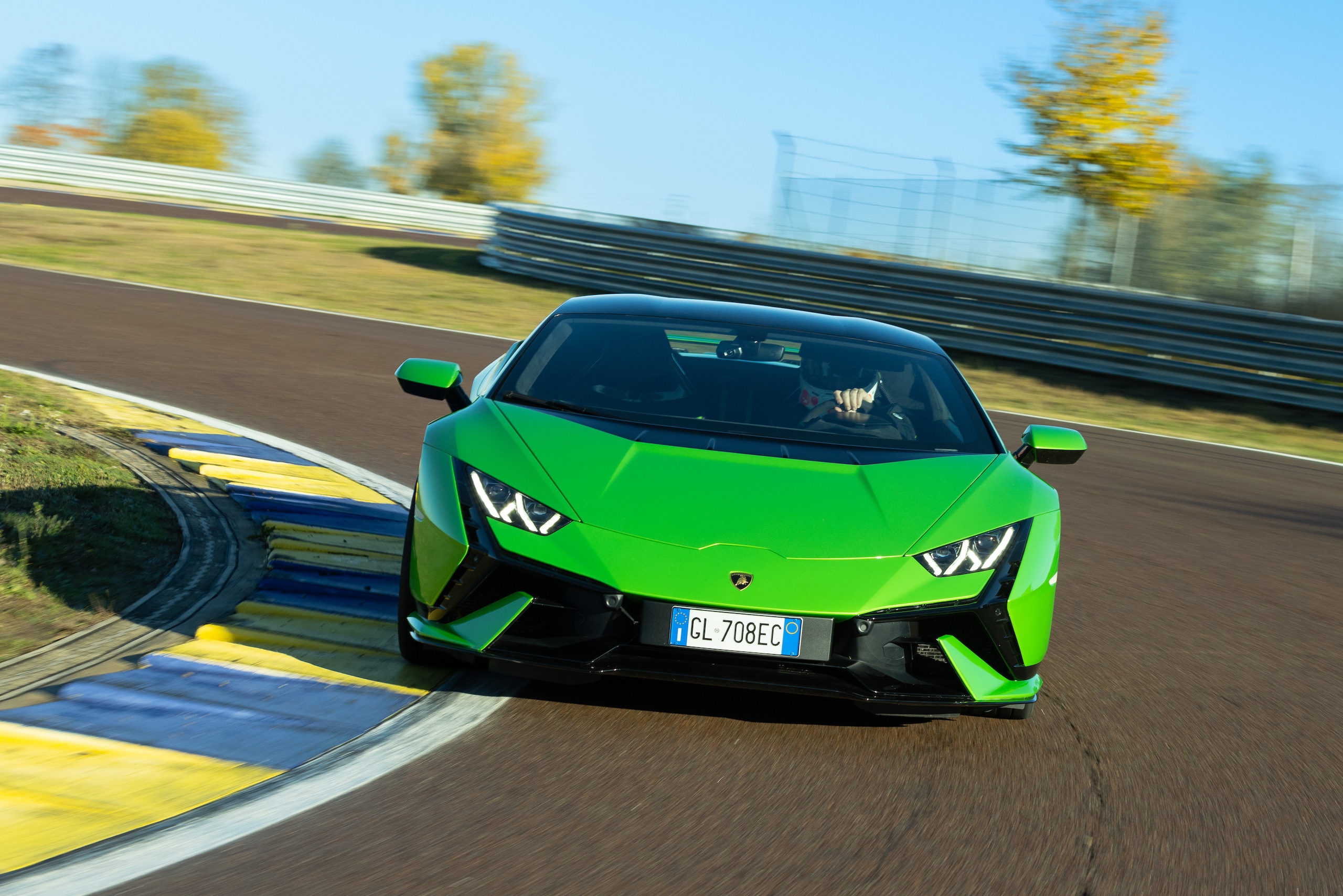 Lamborghini Huracán Tecnica, il giro di pista onboard a Balocco