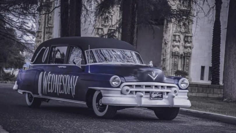 Cadillac, il carro funebre dedicato a Mercoledì Addams