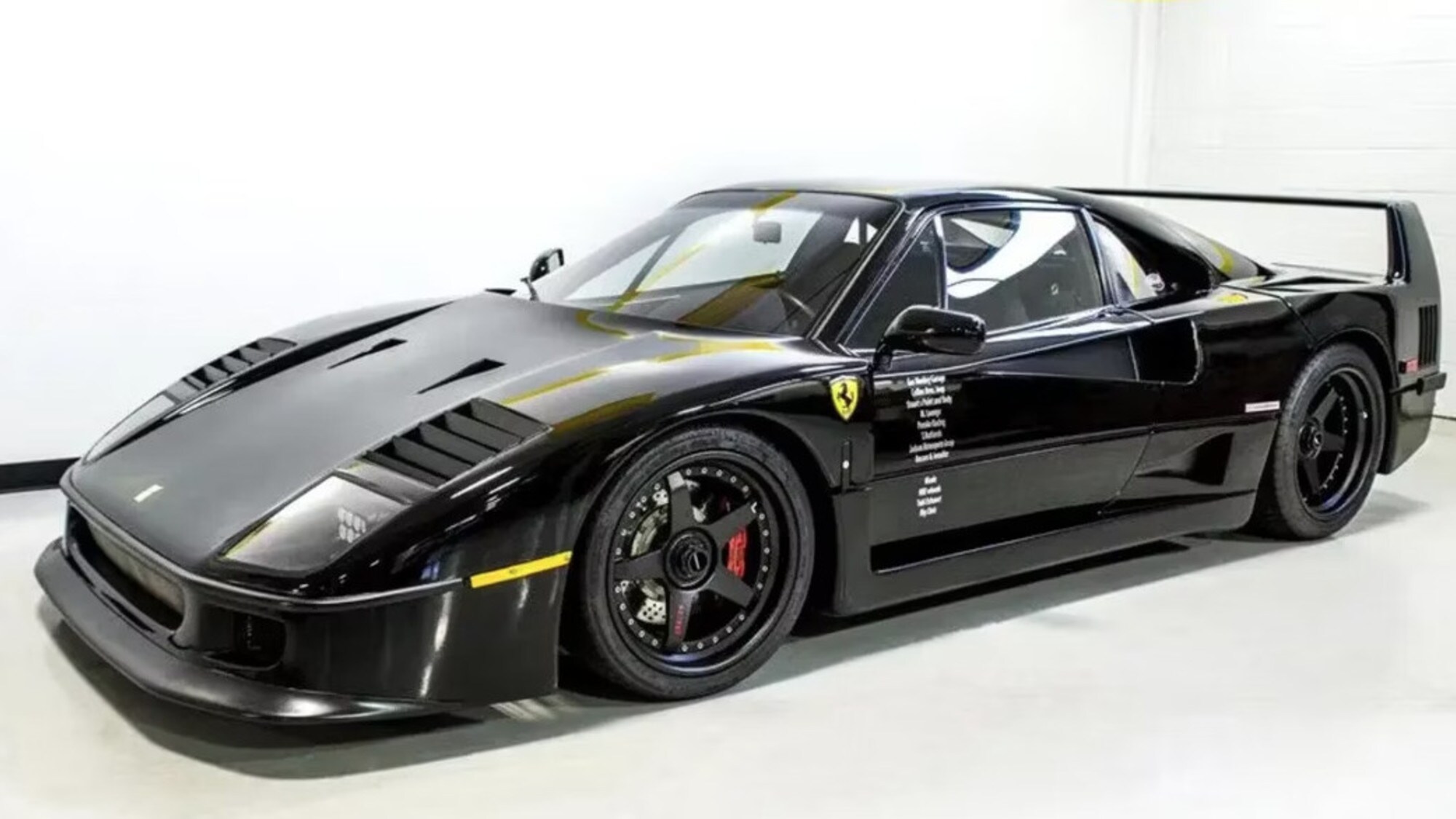 Ferrari F40 coinvolta in una frode milionaria e con valore da record