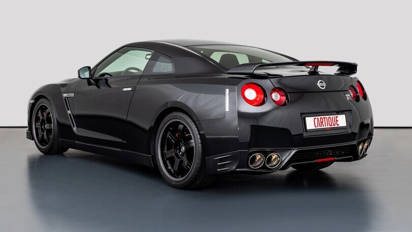 Nissan GTR Black Edition, quella di Vettel è in vendita