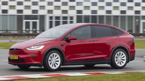 Tesla Model X Plaid: il Suv "hypercar"