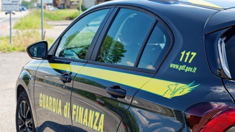 Carburanti, scoperta una maxi frode sulle accise per 9 milioni di euro