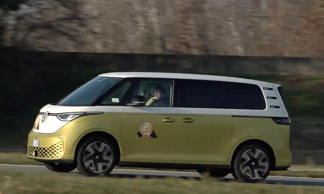Volkswagen ID. Buzz, la prova al Balocco