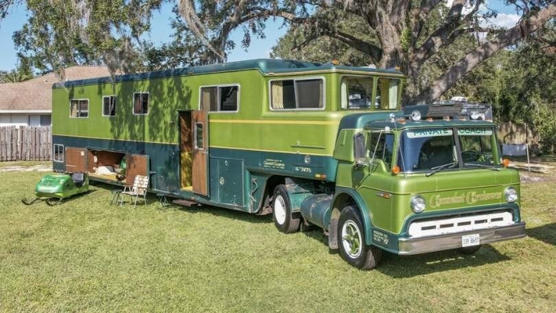 All'asta il Camelot Cruiser, il camper retrò anni '70