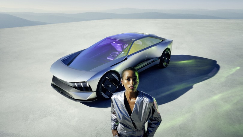 Peugeot Inception, il manifesto del Leone